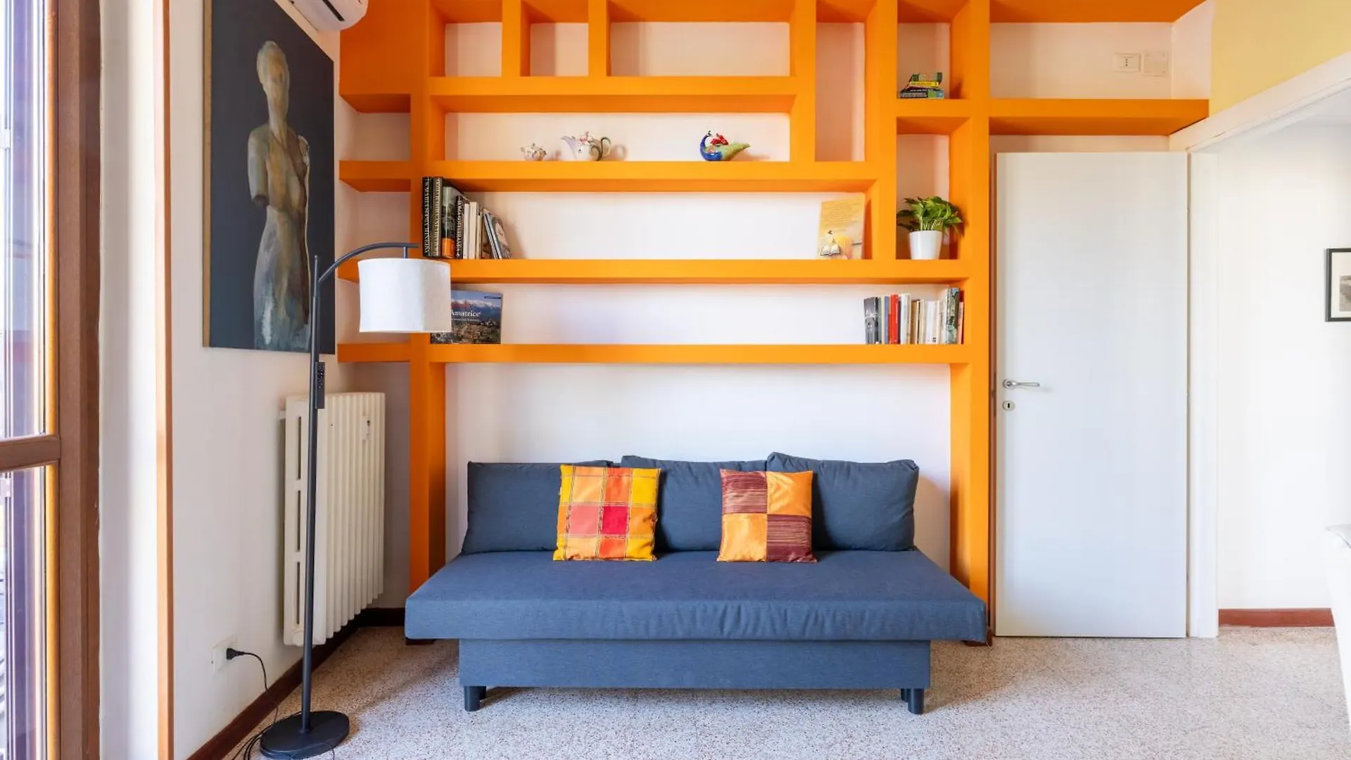 Colorful House On The Tiber Apartment Rome